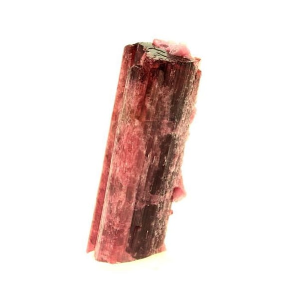 Kivet ja mineraalit. Rubeliittiturmaliini. 328,0 ct. Cruzeiron kaivos, Minas Gerais, Brasilia. Röd