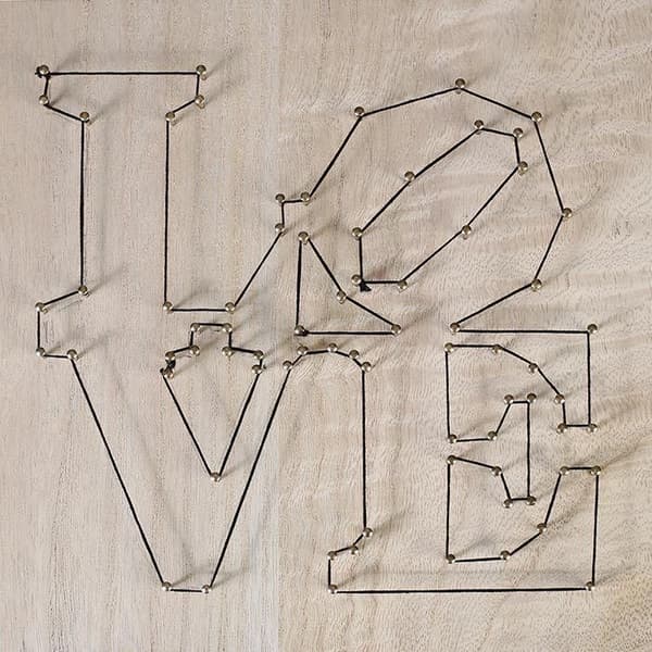 String Art box - Wired Love konstmålning 22 x 22 cm