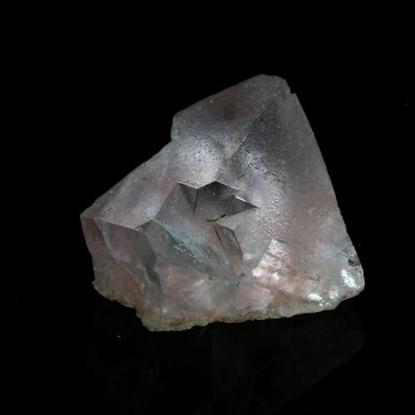 Sten og mineraler. Pink fluorit. 5,82 ct. Mont Blanc-massivet, Frankrig. Rosa