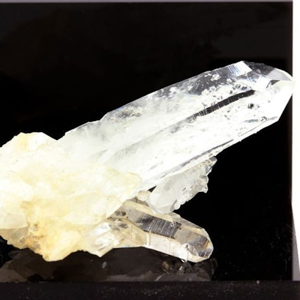 Kvarts 'bergkristall' och Siderite 110,8 karat Vit