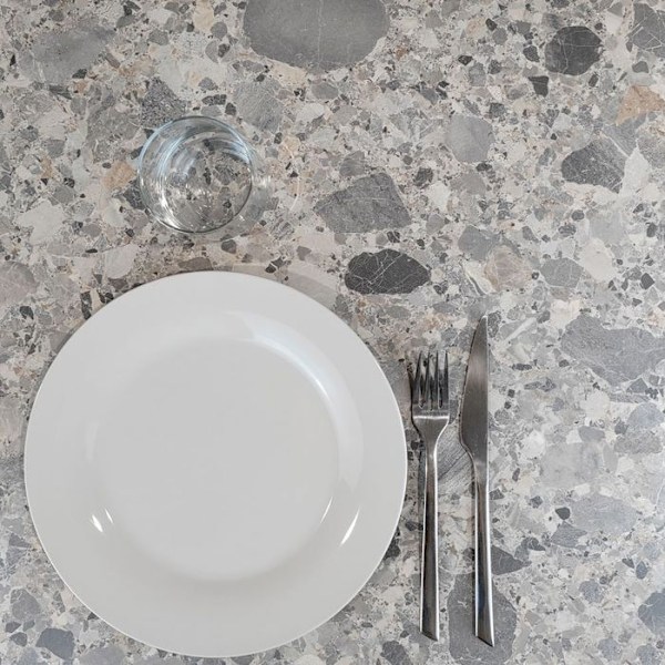 Pöytä 70 x 70 cm - Rooman terrazzo cepp -malli Grå