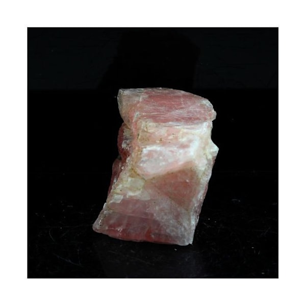 Kivet ja mineraalit. Vaaleanpunainen fluoriitti. 80,0 ct. Talèfre, Mont-Blanc Massif, Ranska. Rosa