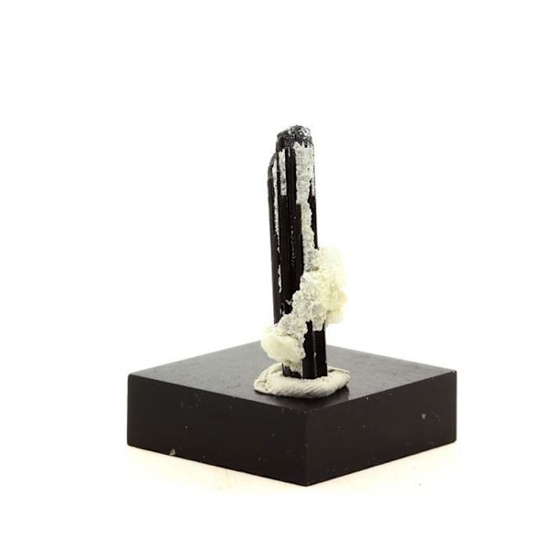 Sten og mineraler. Turmalin Schorl. 13,5 ct. Shigar Valley, Skardu-distriktet, Pakistan.