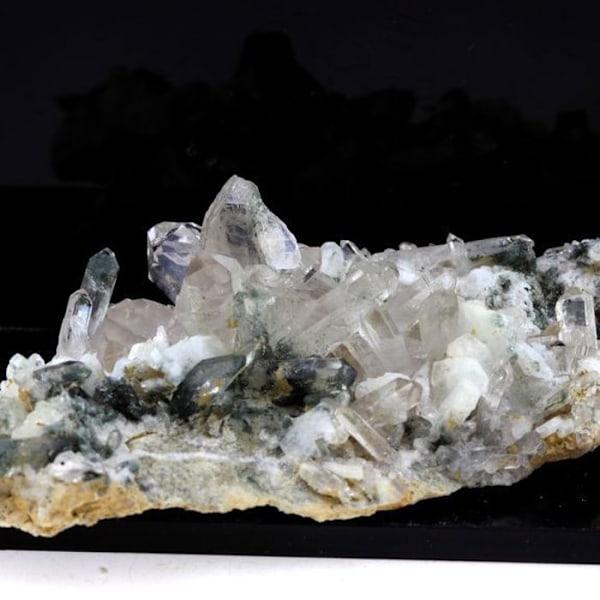 Korukivis - ABIJOUX - Kvartsi + Albiiitti - 345,0 ct - Harmaa - Les Deux Alpes, Ranska