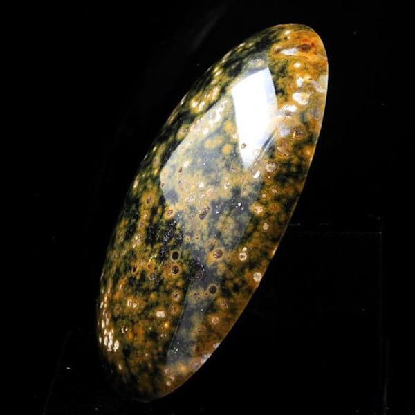 Kivet ja mineraalit. Orbicular Jasper. 99,5 ct. Madagaskar..