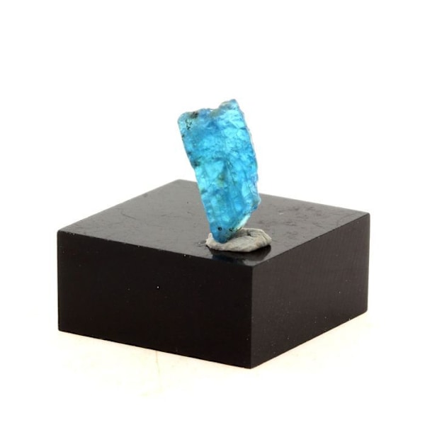 Kivet ja mineraalit. Neonsininen apatiitti. 1,56 ct. Betroka, Anosy, Madagaskar. Blå