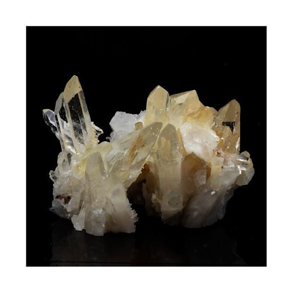 Kivet ja mineraalit. Kvartsi. 450,0 ct. Allevard, Isère, Ranska..
