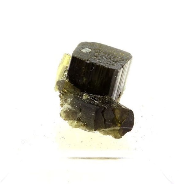 Sten og mineraler. Vesuvianit. 26,5 ct. Bellecombe, Valle d'Aosta, Italien.