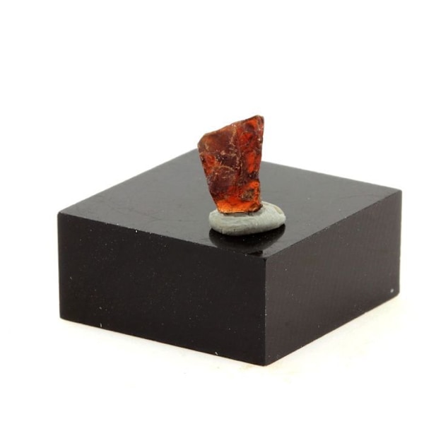 Sten og mineraler. Rhodolit granat. 1,09 øre. Lokiriama, Lodwar, Kenya.