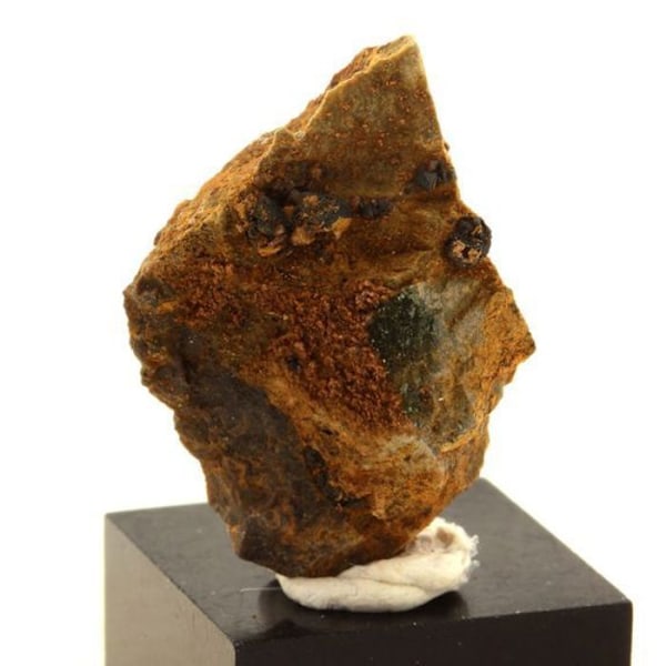 Sten og mineraler. Vesuvianit. 25,61 øre. Rocher de Farinole, Olmeta-di-Capocorso, Haute-Corse, Frankrig.