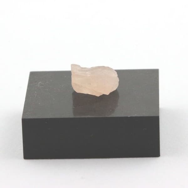 Stenar och mineraler. Morganit. 3 915 cent. Afrika.