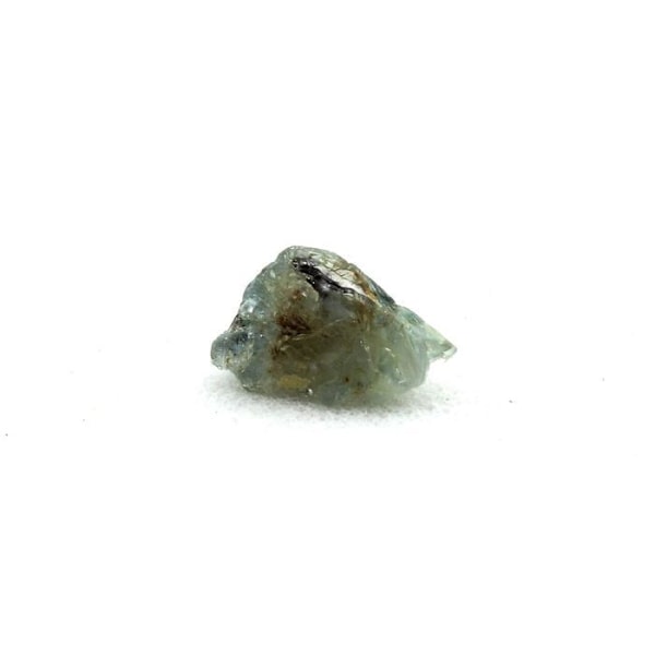 Kivet ja mineraalit. Aleksandriitti. 0,320 ct. Manyarajärvi, Arushan alue, Tansania.