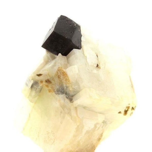 Sten og mineraler. Granat + Albite. 783,0 øre. Gilgit-Baltistan, Pakistan.