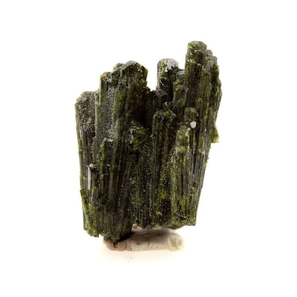 Epidote 41,04 karaattia Flerfärgad