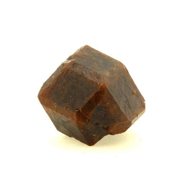 Stenar och mineraler. Grossular granat. 2375,0 cent. Bendougou, Kayes, Mali. Röd
