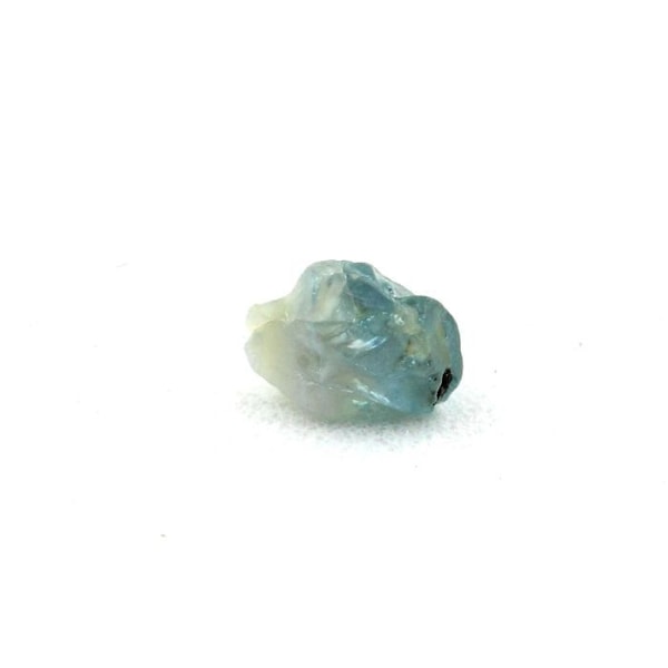 Kivet ja mineraalit. Aleksandriitti. 0,335 ct. Manyarajärvi, Arushan alue, Tansania.