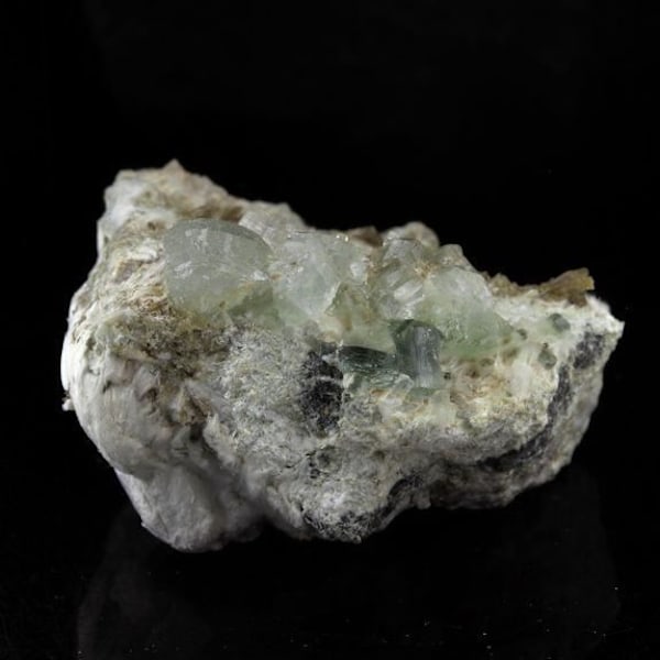 Stenar och mineraler - ABIJOUX - Prehnite - 73,3 ct - La Combe de la Selle, Bourg d'Oisans, Frankrike