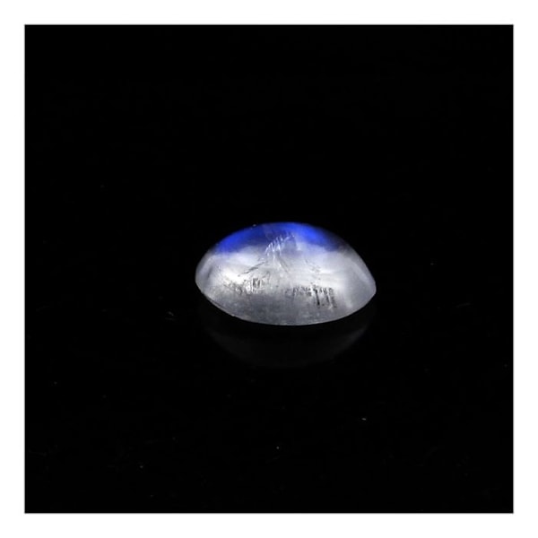Stenar och mineraler. Månsten. 0,39 ct. Meetiyagoda, södra provinsen, Sri Lanka. Vit