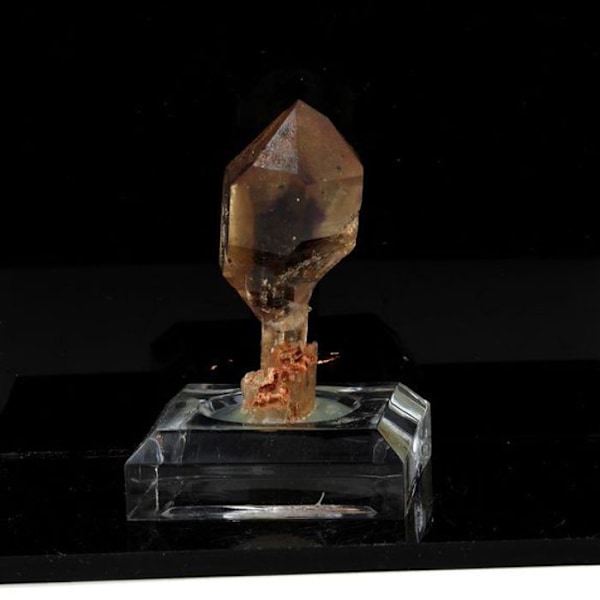 Sten og mineraler. Ametyst røget scepterkvarts. 155,0 øre. Madagaskar.