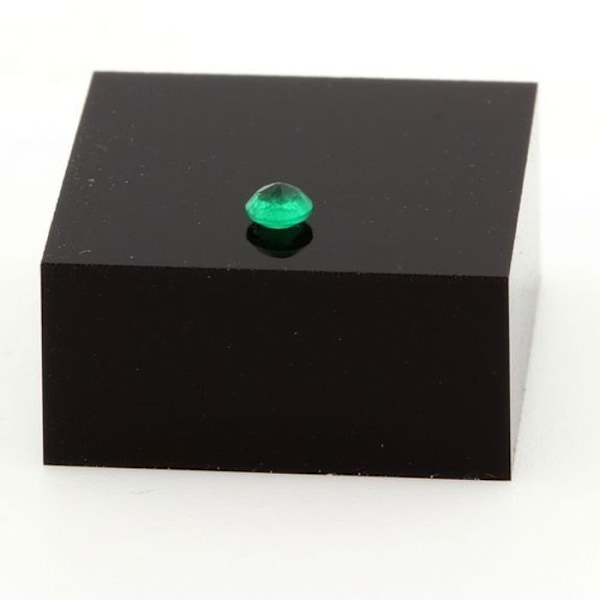 Emerald 0,09 karat Grön