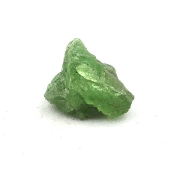 Kivet ja Mineraalit. Tsavorite-granaatti. 2,88 ct. Manyaran alue, Tansania.