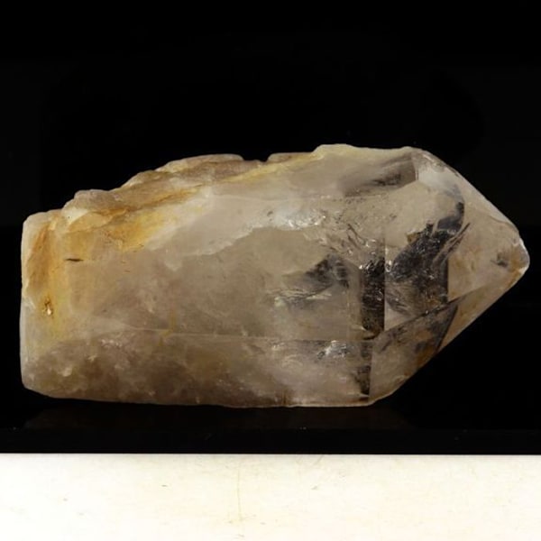 Stenar och mineraler. Kvarts. 629,55 cent. Les Deux Alpes, Oisans, Isère, Frankrike.