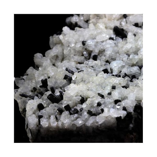 Kivet ja mineraalit. Albite + Epidote. 623,0 senttiä. Les Deux Alpes, Oisans, Ranska.