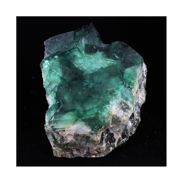 Kivet ja mineraalit. Fluoriitti. 3755,0 ct. Mandrosonoro, Madagaskar.