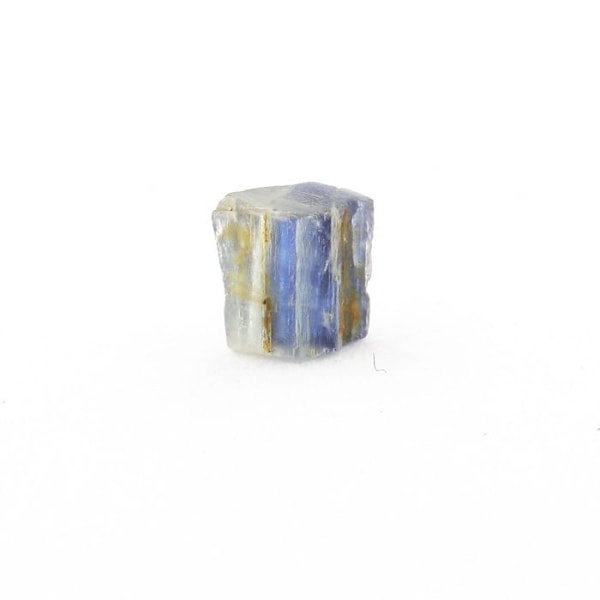 Kivet ja mineraalit. Kyaniitti.1.230 ct. Minas Gerais, Brasilia.
