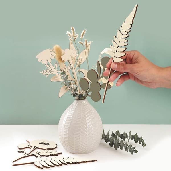10 træblomster til dekoration 24 cm beige