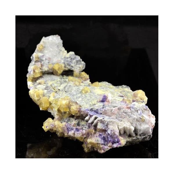 Gul fluorit + baryt 411,7 karat Gul