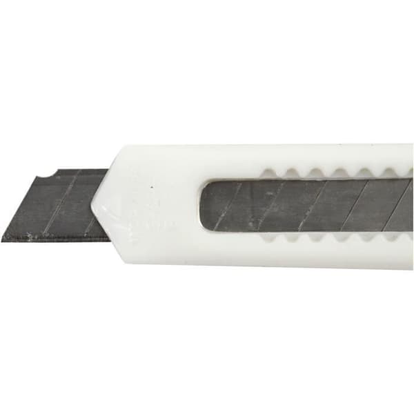 Liten plastkniv med utdragbar brytblad. ref 11605
