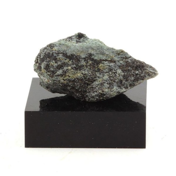 Diopside + Pyrit 42,6 karat Flerfärgad