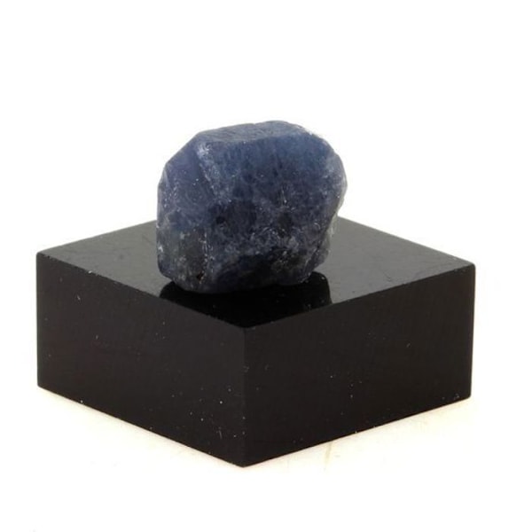 Kivet ja mineraalit. Safiiri. 12,64 ct. Zazafotsy, Ihorombe, Madagaskar.