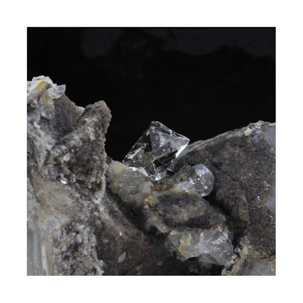 Sten og mineraler. Septaria, Diamantkvarts. 432,2 øre. Ribiers, Hautes-Alpes, Frankrig. Sjælden.