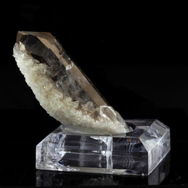 Sten og mineraler. Røgkvarts. 175,5 ct. Minas Gerais, Brasilien.