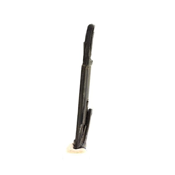 Sten og mineraler. Stibnite. 98,0 ct. Kina.
