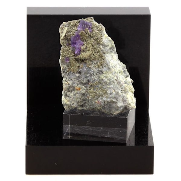 Fluorit + Pyrit 53,7 karat