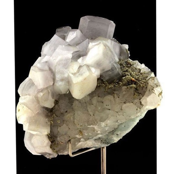 Sten og mineraler. Calcit, Pyrit, Fluorit. 2275,0 ct. El Hammam Mine, Meknes, Marokko.