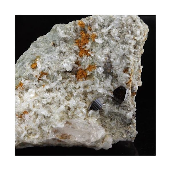 Kivet ja mineraalit. Anatase. 70,3 senttiä. St Christophe-en-Oisans, Bourg d'Oisans, Ranska..
