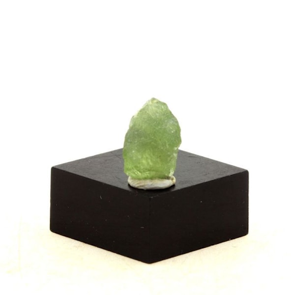 Sten og mineraler. Peridot. 3,16 ct. Almklovdalen, Vanylven, Norge.