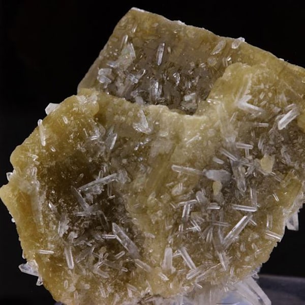 Siderite, Quartz 295,2 karat Flerfärgad
