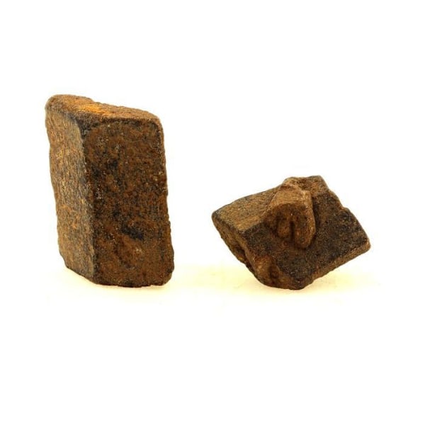Sten og mineraler. Staurolit. (2 stk) 111,25 ct. Kerzest, Coray, Finistère, Frankrig.
