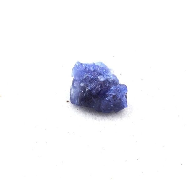 Kivet ja mineraalit. Benitoite. 0,43 ct. San Benito Co., Kalifornia, Yhdysvallat.