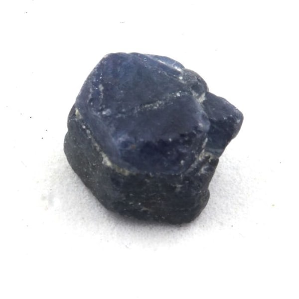Stenar och mineraler. Safir. 6,90 cent. Zazafotsy, Ihorombe, Madagaskar.