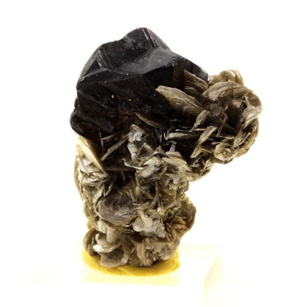 Sten og mineraler - Kassiterit - Muskovit - 87,5 ct - Pingwu - Kina