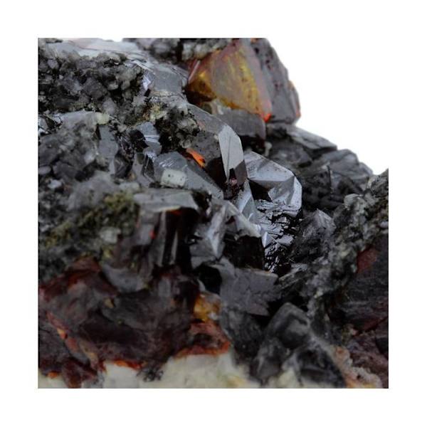 Sphalerit + Dolomite 693,7 karat Flerfärgad