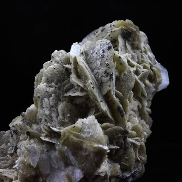 Sten og mineraler. Siderit + Kvarts + Pyrit. 560,0 ct. La Mure, Isère, Frankrig..