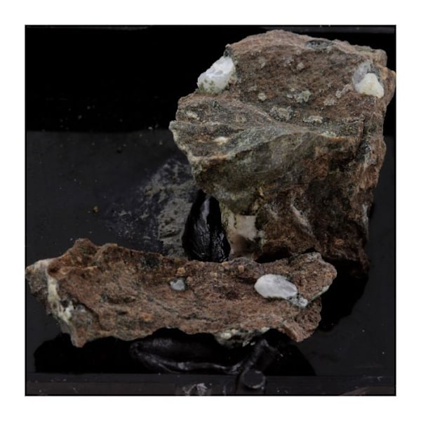 Stilbite Var Puflerite (2 st) 71,33 karat