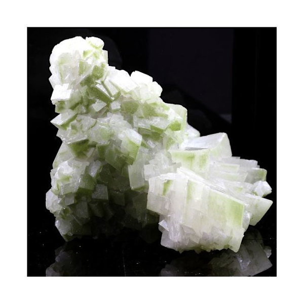 Kivet ja mineraalit. Duftite Dolomiiteilla. 3090,0 senttiä. Tsumeb, Oshikoton alue, Namibia.